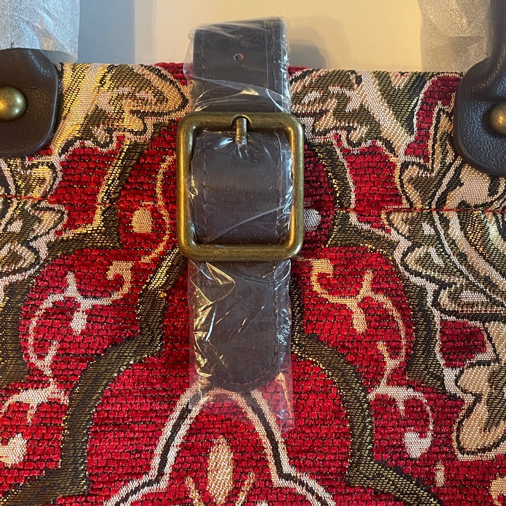 Hopeless Romantic Carpet Bag Style Red Floral Statement Tote - Picture 4 of 11